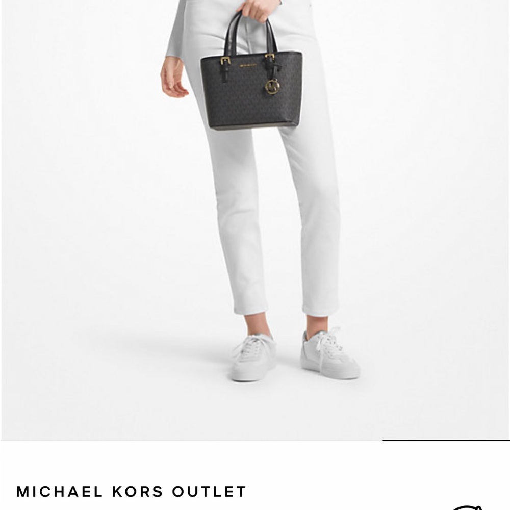 Michael Kors Jet Set Tote - Picture 5 of 6